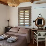 Villa Kydippi Kea *