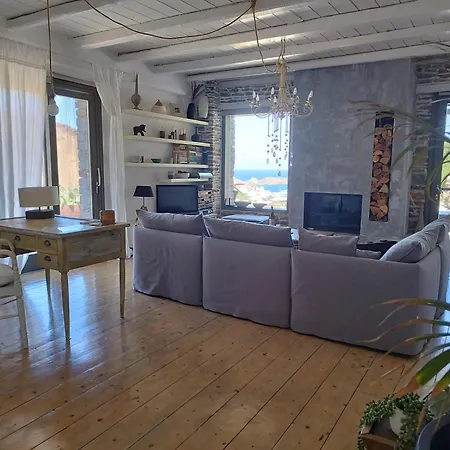 Villa Kydippi Kea *