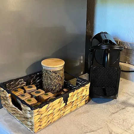 Kydippi Kea فيلة