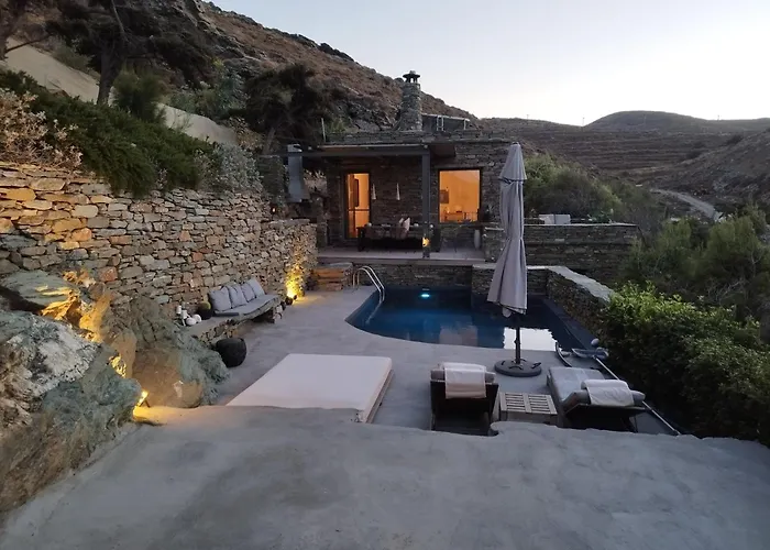 וילה Kydippi Kea